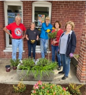 Skansie House Garden Clean Up